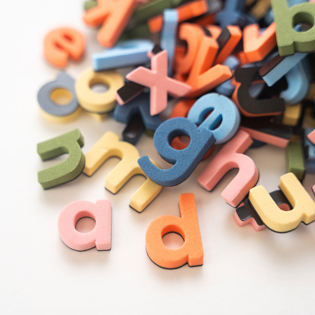 1" 140pc Rainbow Mod Lowercase Magnetic Letters