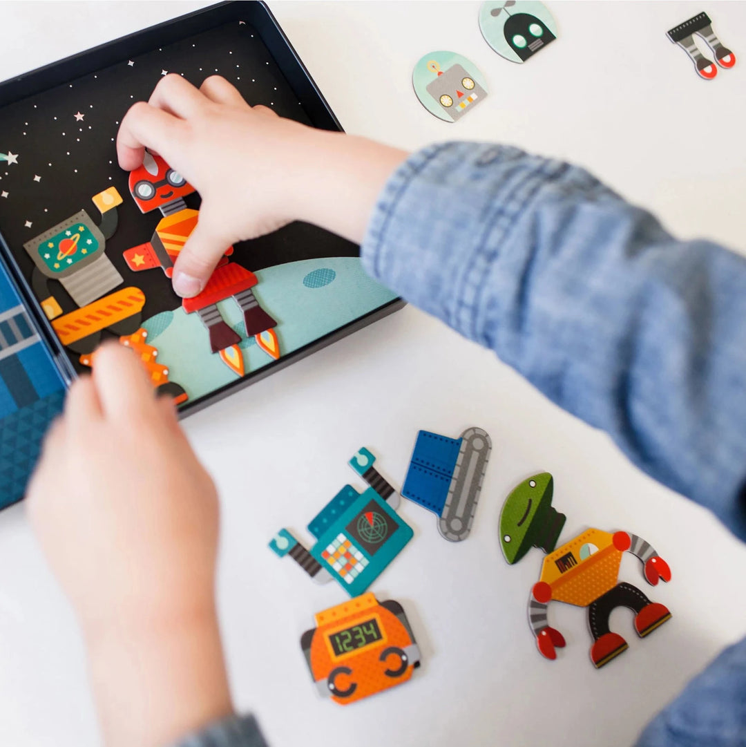 Robot Remix  On-The-Go Magnetic Play Set